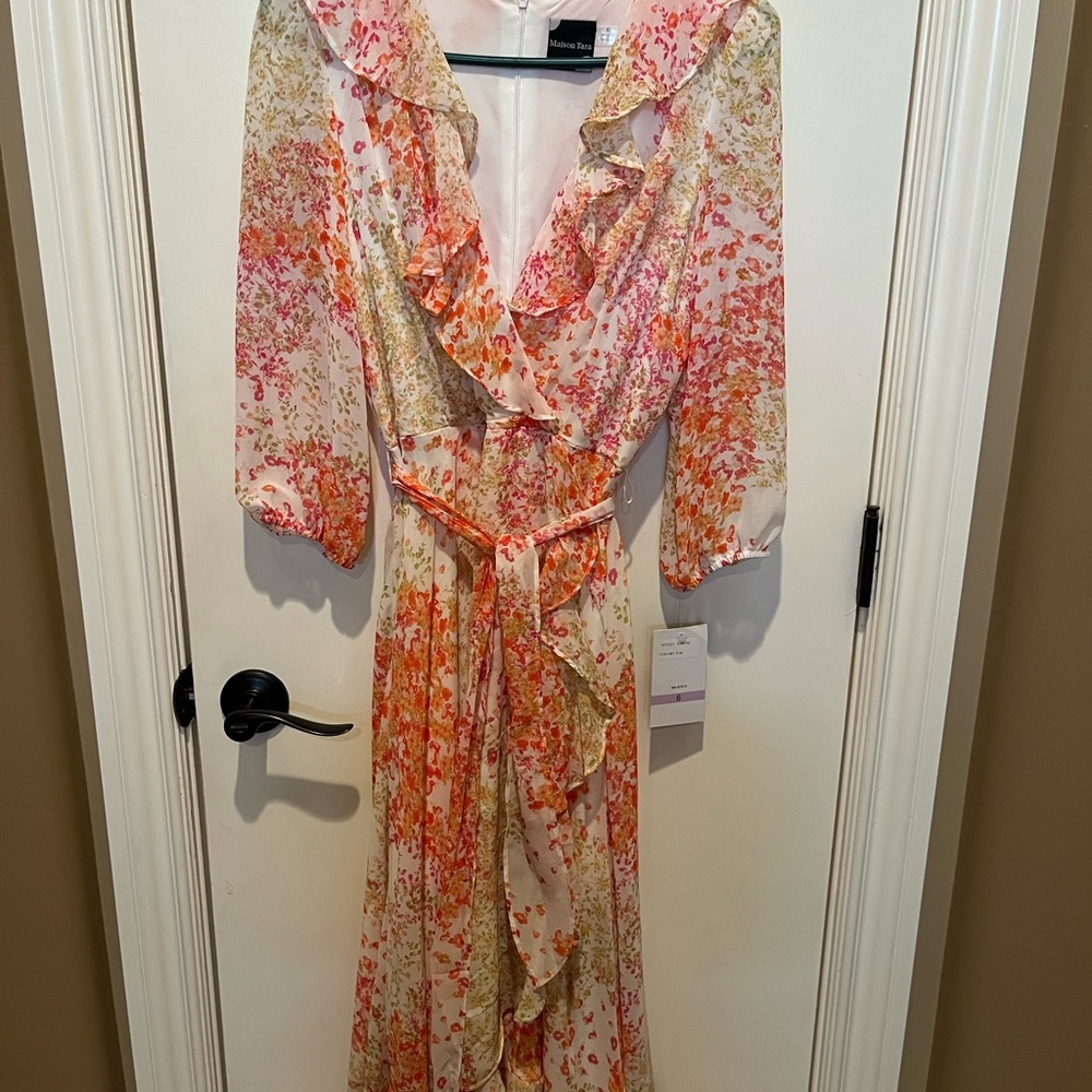 Floral Ruffle Dress - Picture 4 of 10